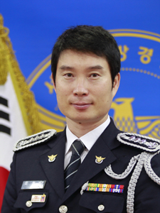 이헌구
